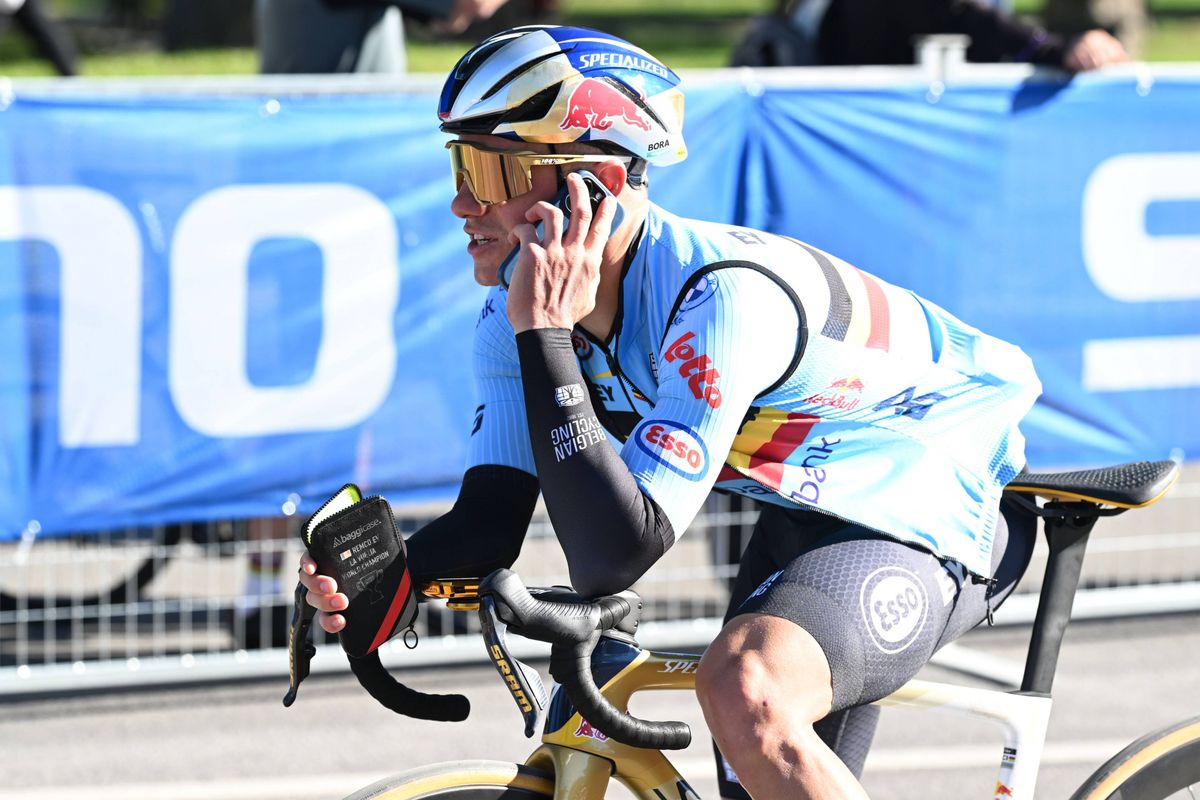 No race radios, so the Belgians are pioneering a new form of communication: 'It’s not rocket science'