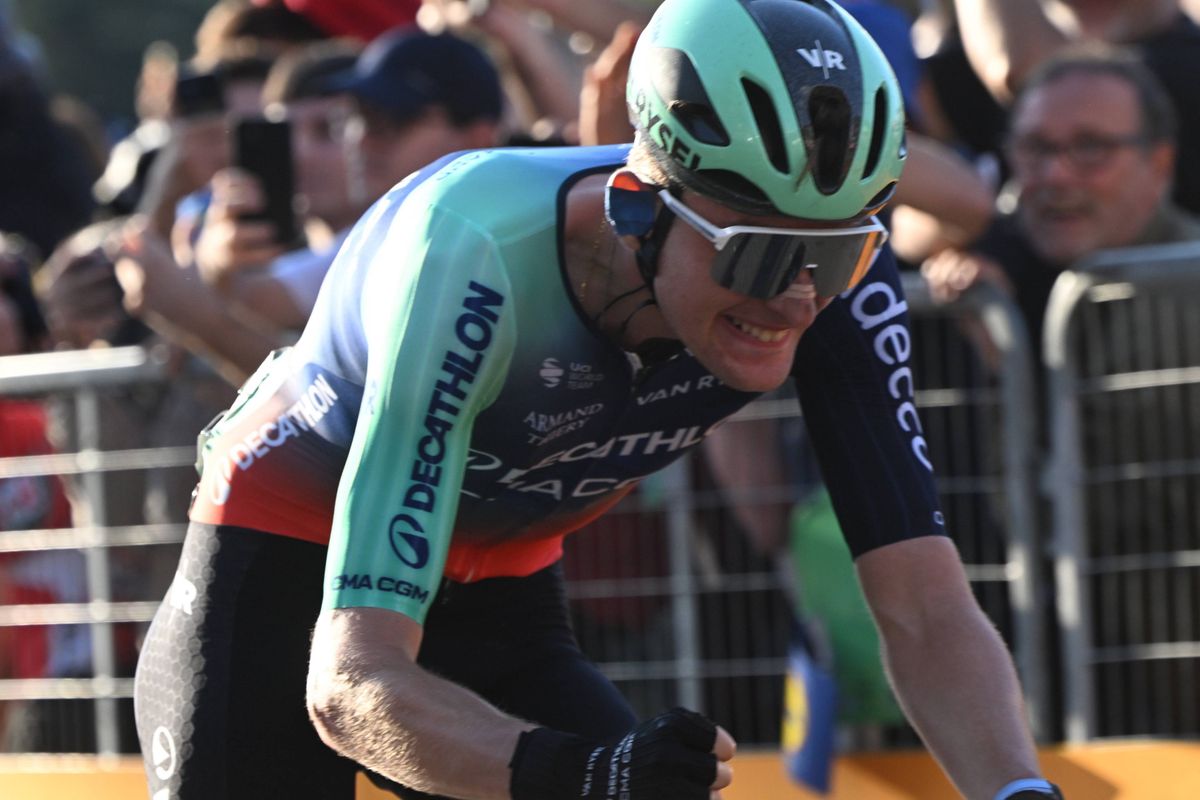 Seixas shuts down Visma | Lease a Bike transfer rumours: 'That bores me'