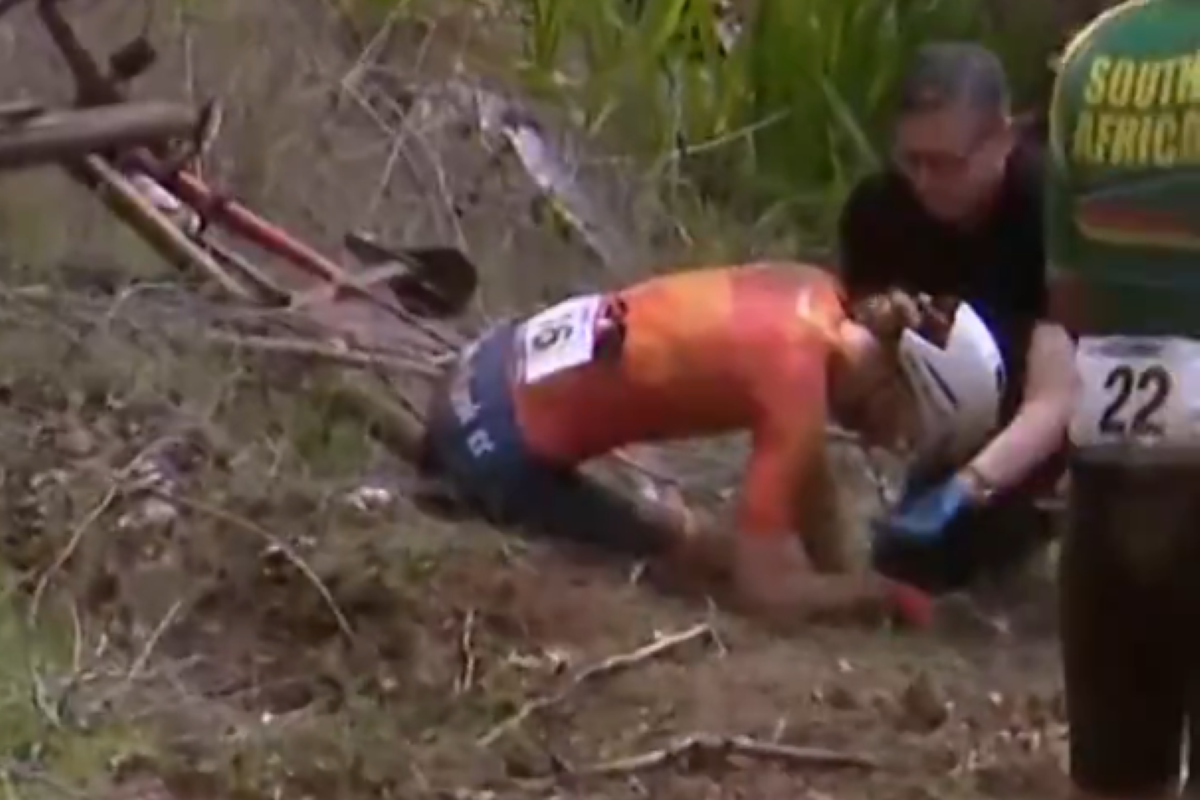 🎥 Women's Gravel World Championships shaken by a serious crash involving Unbound runner-up