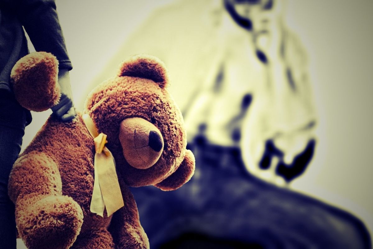 Steeds meer kinderen trekken aan de bel over huiselijk geweld: lockdown zorgt voor oplopende spanningen
