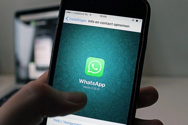 Opinie | Biedt WhatsApp uitkomst voor minder zelfverzekerden?