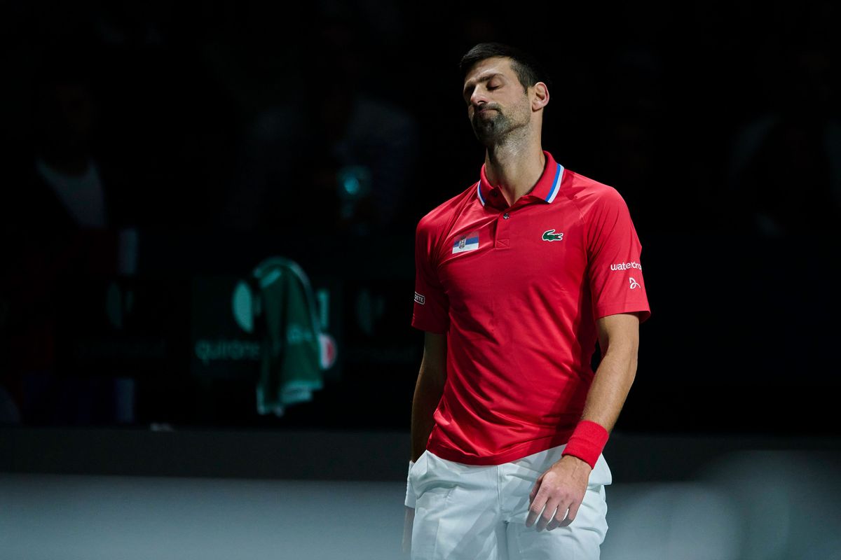 Roland Garros 2024 blog: Djokovic klaagt over baanomstandigheden en blesseert zich