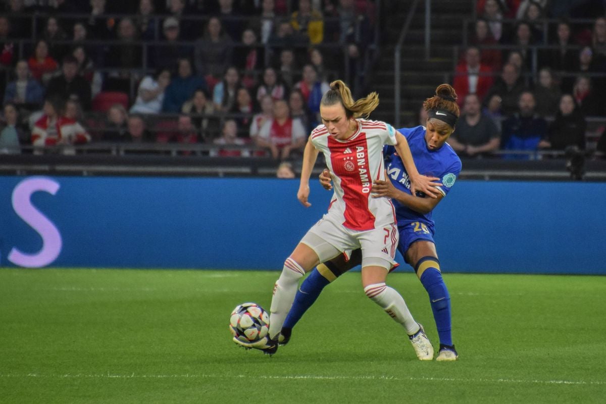 Sport in het Kort | Ajax Vrouwen na gelijkspel tegen Chelsea uitgeschakeld in Champions League