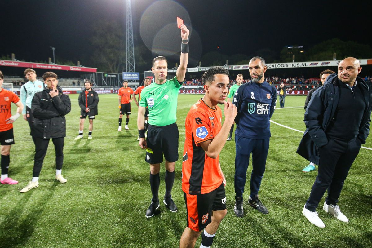 FC Volendam-speler ontvangt dreigbrief: 'Maak dat je wegkomt kut-Marokkaan'
