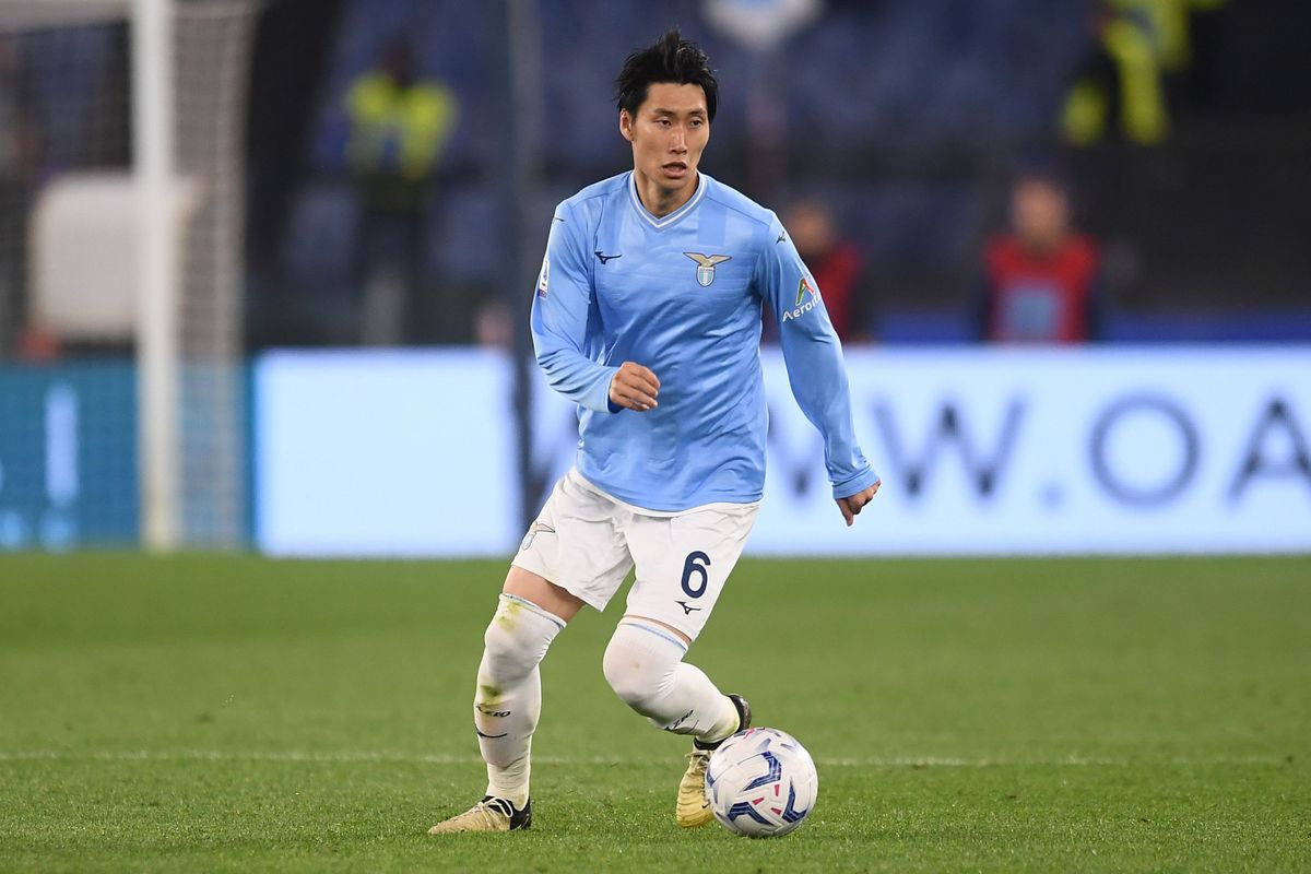 'Japanse spelmaker mag alleen bij Lazio blijven als hij geldbedrag betaalt'