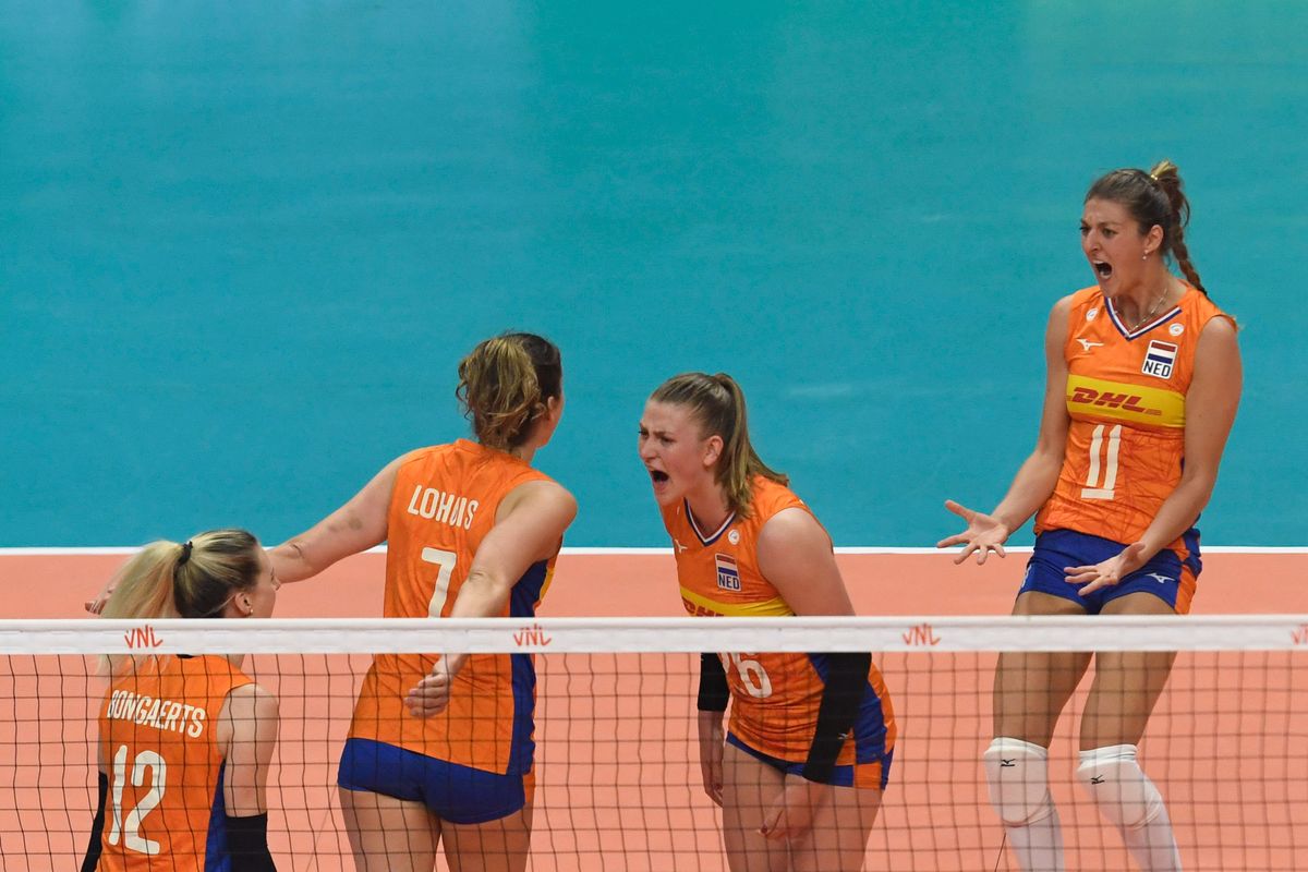 Sport in het Kort | Nederlandse volleybalsters beginnen goed aan jacht op Olympische tickets