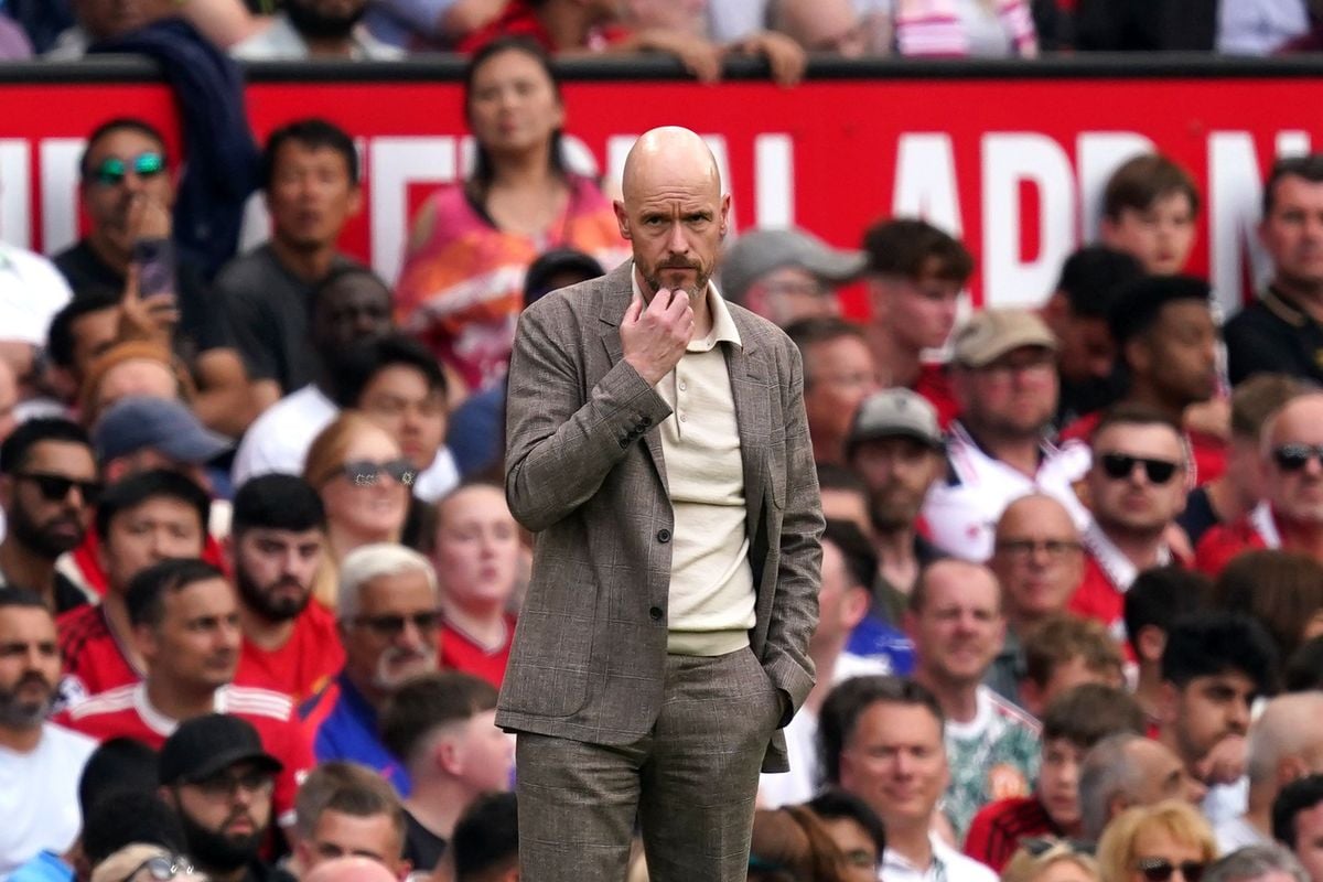 Manchester United-legende ziet doek binnenkort vallen voor Ten Hag: 'De prestaties van het team zijn zó slecht geweest'