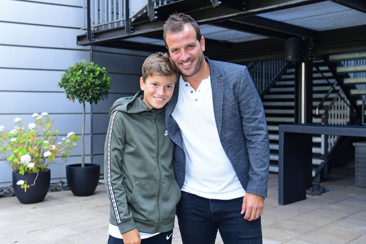 Van der Vaart junior heeft nieuws over zijn toekomst bij Ajax: 'Werken aan mijn droom'