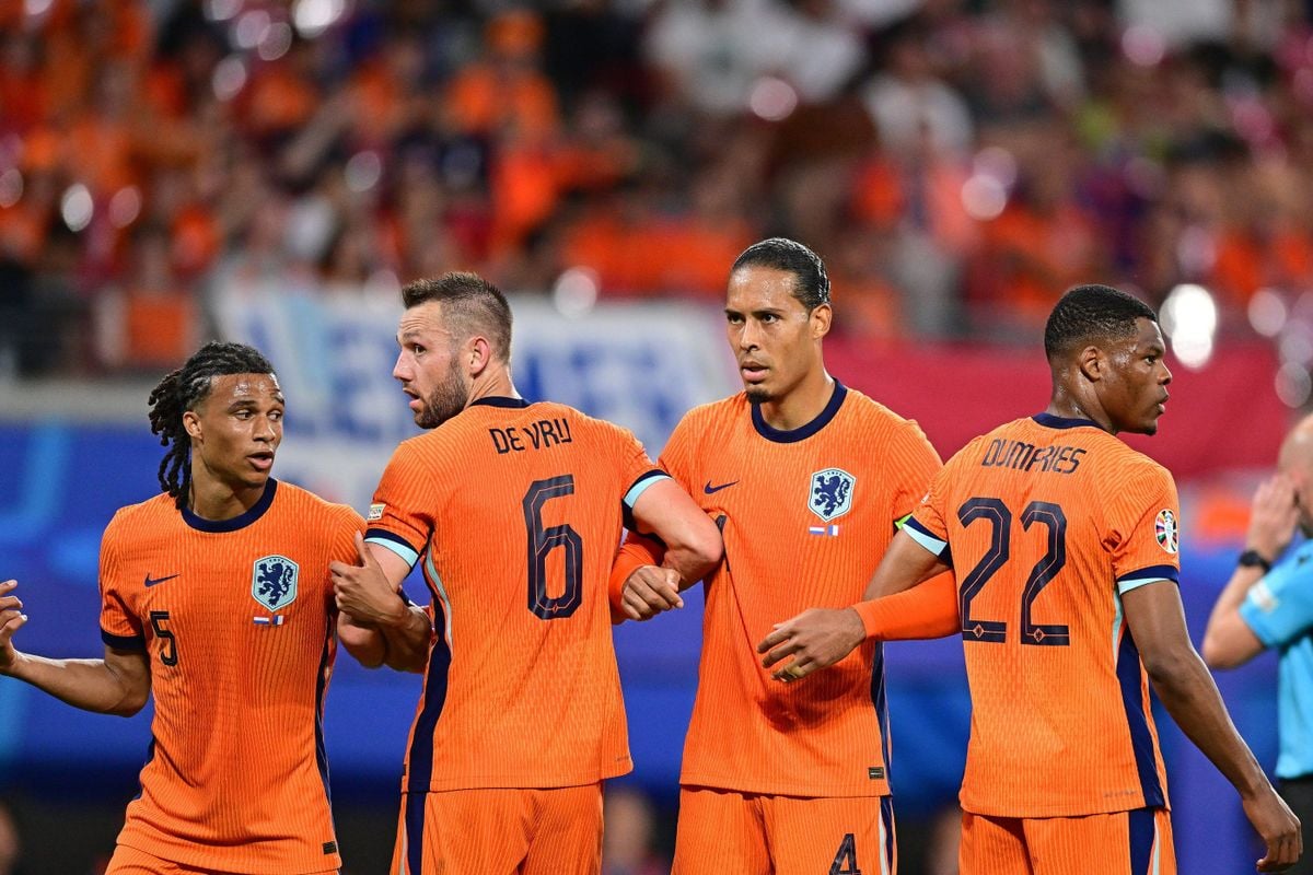 Noa Vahle waarschuwt voor blessures bij Oranje: 'Iedereen greep naar zijn bovenbeen en hamstring'