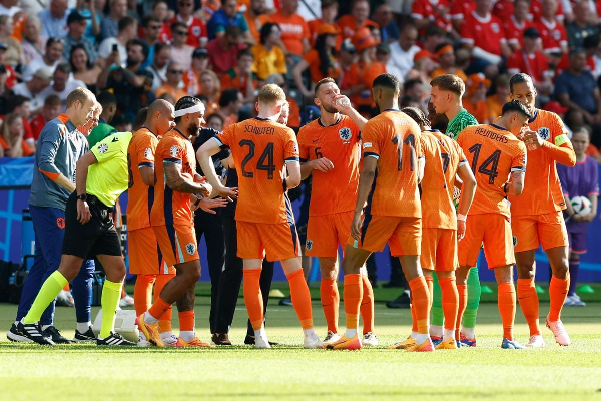 Tegen wie speelt Oranje in de achtste finales van het EK?