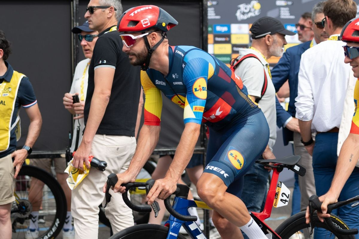 Tour de France-renner Bernard krijgt boete voor begroeten familie: 'Schade aan de reputatie van de sport'
