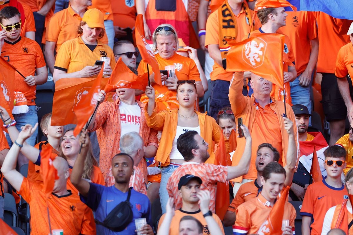 KNVB verwacht recordaantal Oranjesupporters bij halve finale EK in Dortmund