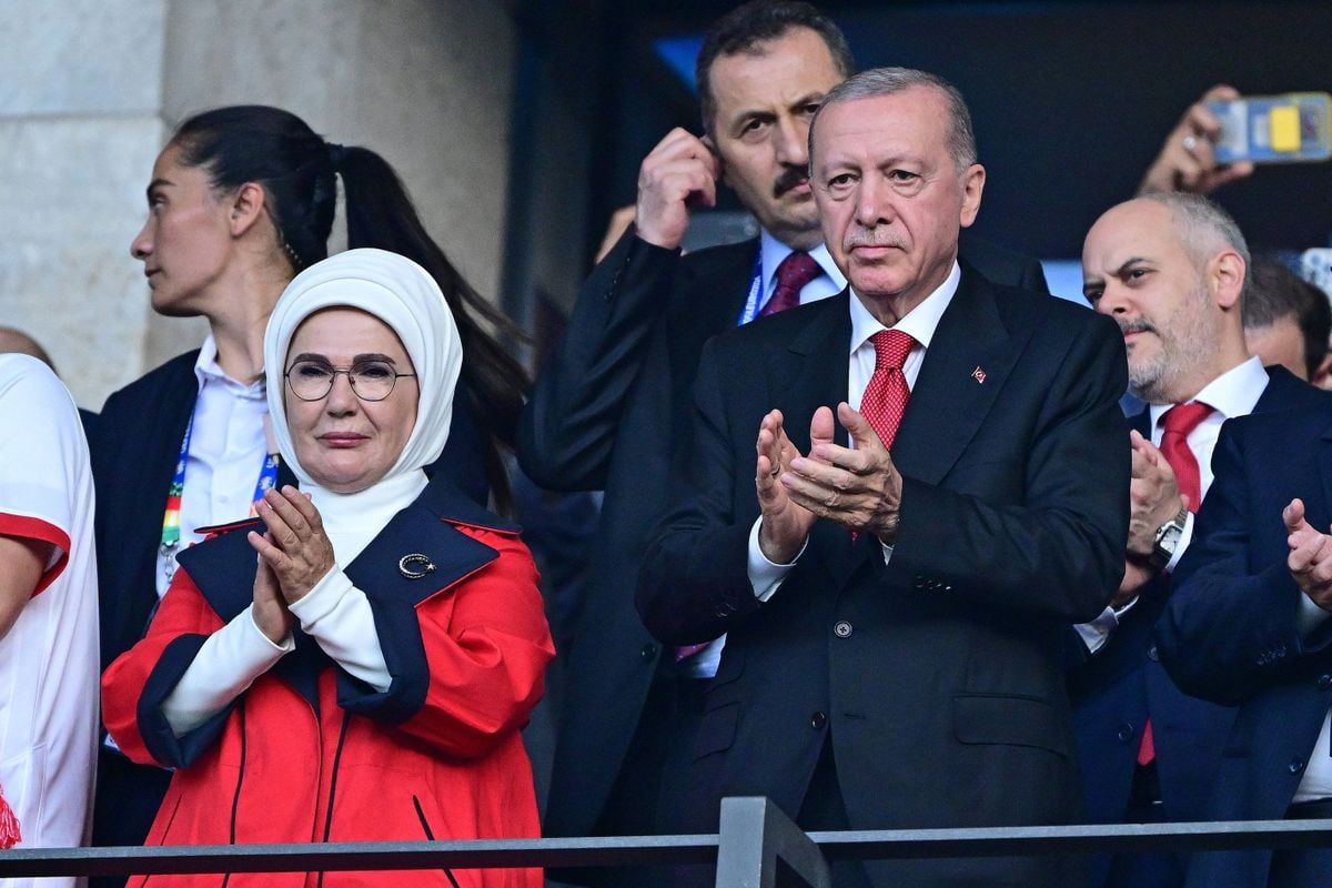 Turkse president Erdogan beklaagt zich over uitschakeling Turkije door Oranje: 'Onrecht aangedaan'