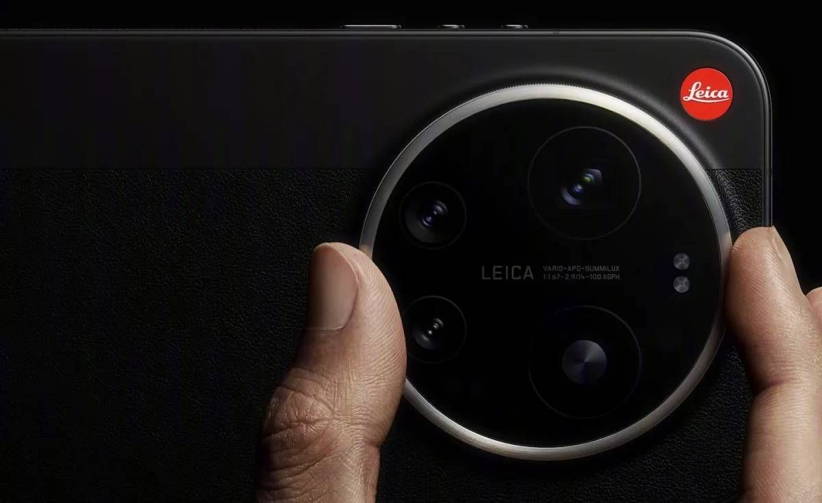 Xiaomi 17 Ultra Leica Edition Launches with Rotating Camera