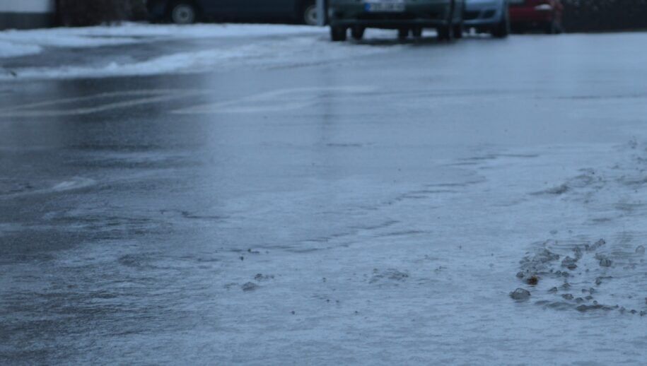 Code oranje in Drenthe; gladheid blijft komende dagen