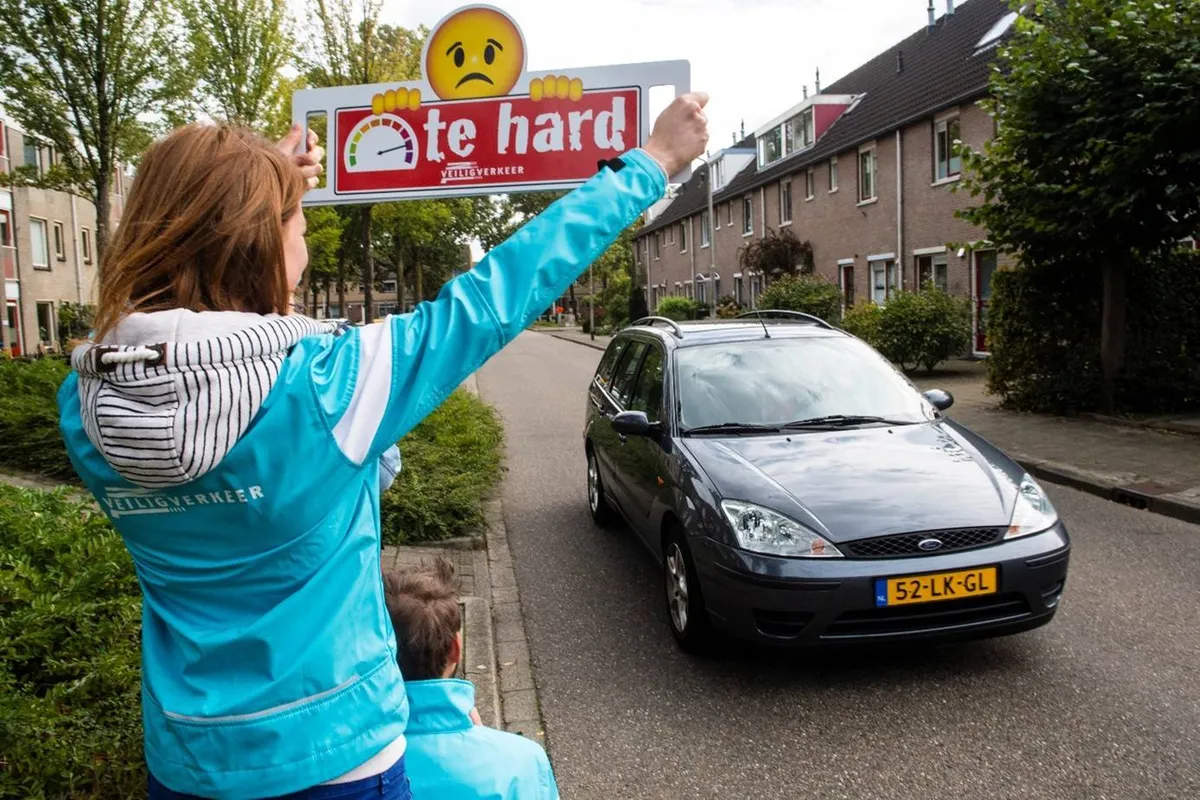 Drenthe vraagt aandacht voor snelheid: “Rijd bewust, rijd veilig”