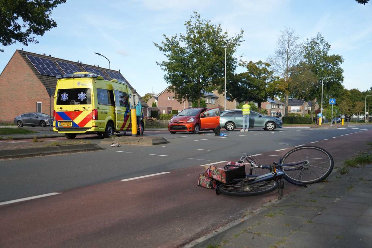 Fietser gewond bij ongeval met auto in Assen