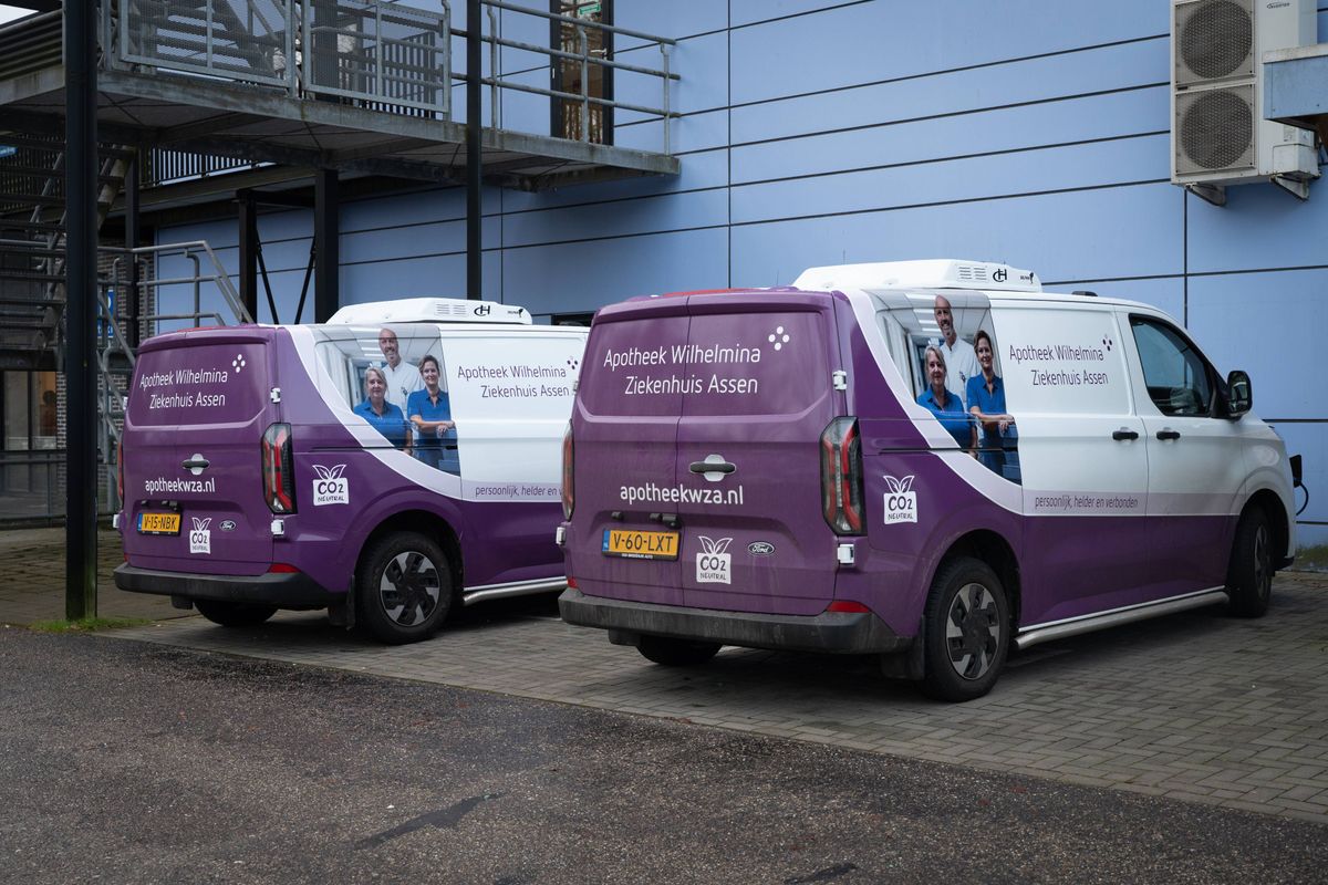 Ziekenhuisapotheek WZA introduceert elektrische bussen