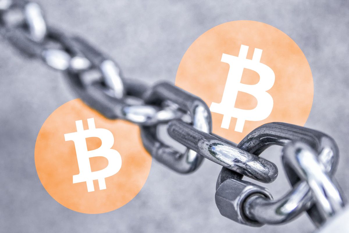 Prijsstijging van Bitcoin zorgt voor drukte op het netwerk: gemiddeld $8 per transactie