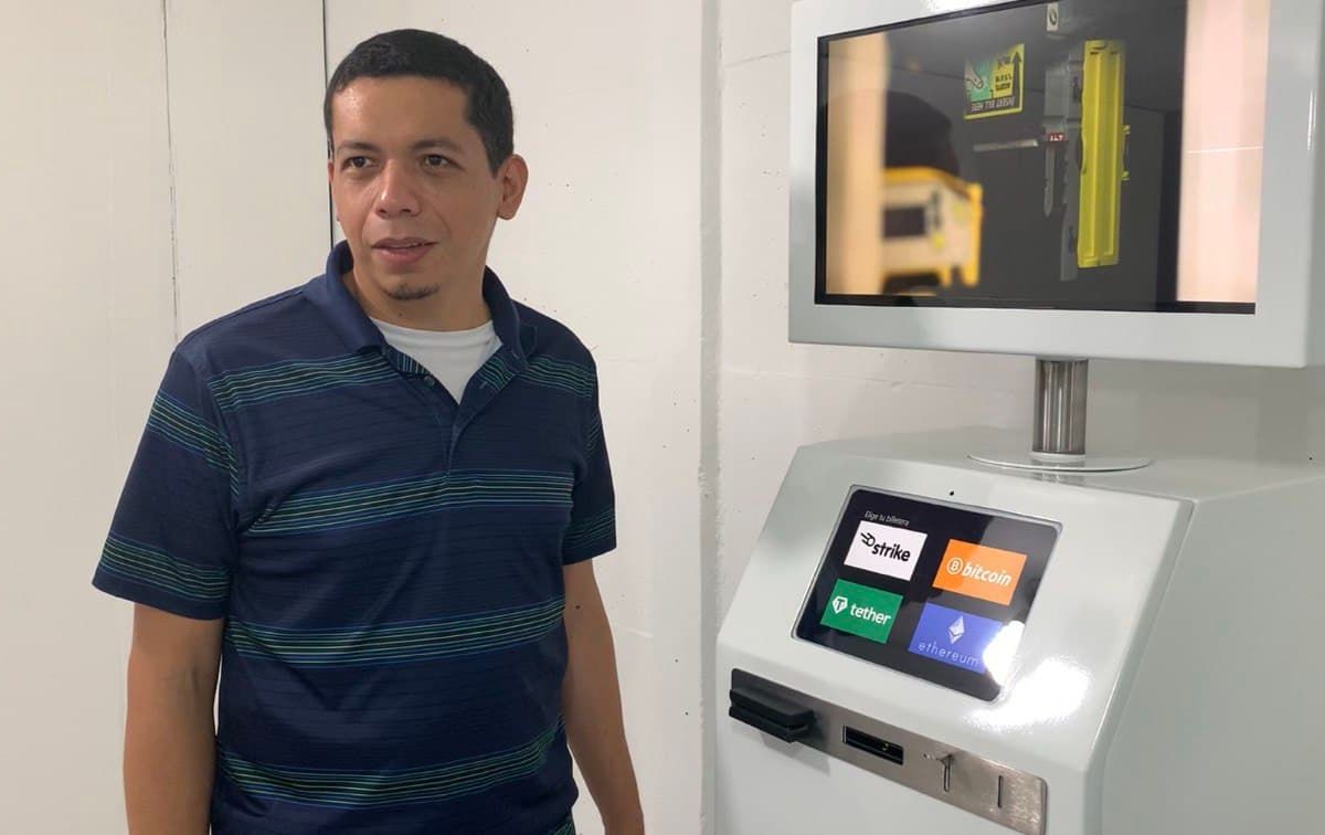 4 vragen aan de eerste 'native' Bitcoin ATM van El Salvador