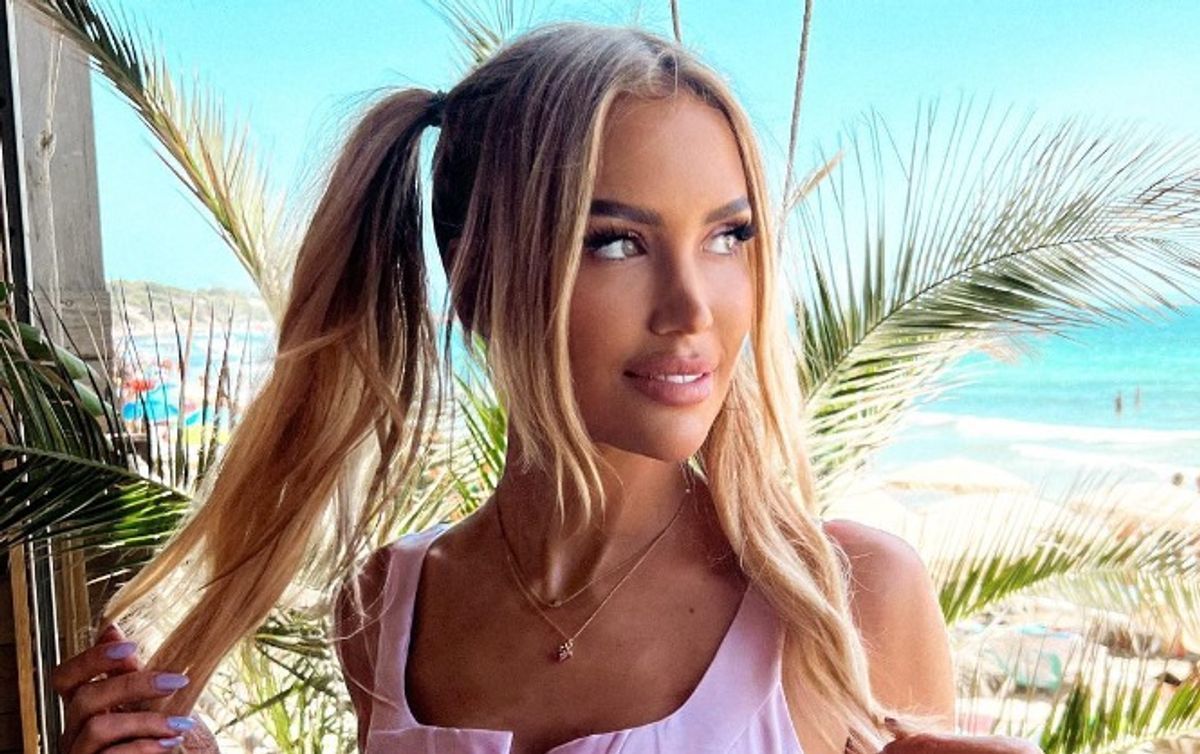 Vlaamse DJ babe Anouk Matton Vindt Het Tijd Om Nog Eens Haar 