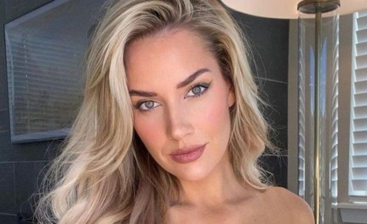&amp;#39;Meest sexy vrouw ter wereld&amp;#39; Paige Spiranac hult zich in pikante ...