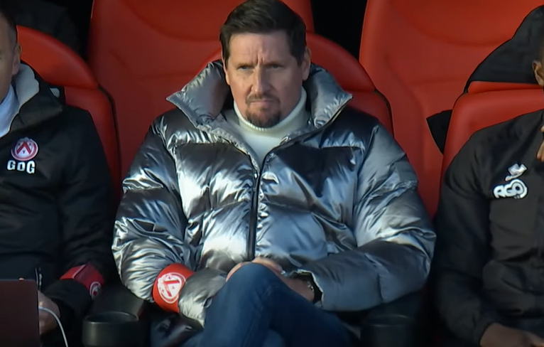 Heel het lacht Glen De Boeck uit met kledijkeuze en hij is