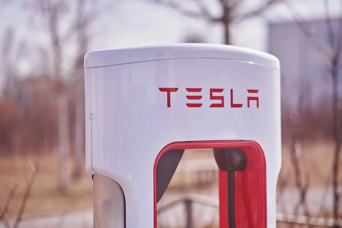 Tesla-shame slaat ook toe in België: zo sterk dalen de prijzen van ...