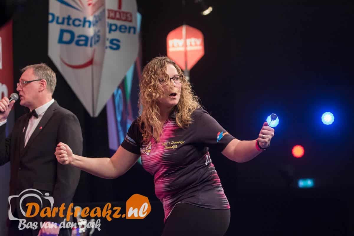 Aileen de Graaf runnerup tijdens PDC Women