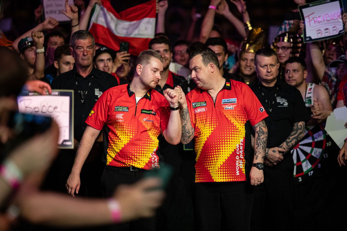 Speelschema World Cup of Darts bekend Zo ziet openingsavond op