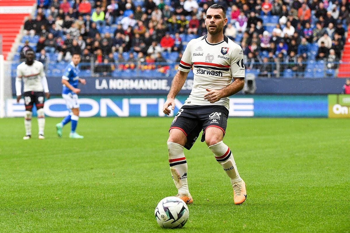 De joueur à escroc, un ancien Lyonnais accusé