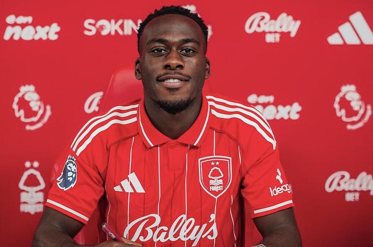 Arnaud Kalimuendo remplace Elye Wahi à Francfort