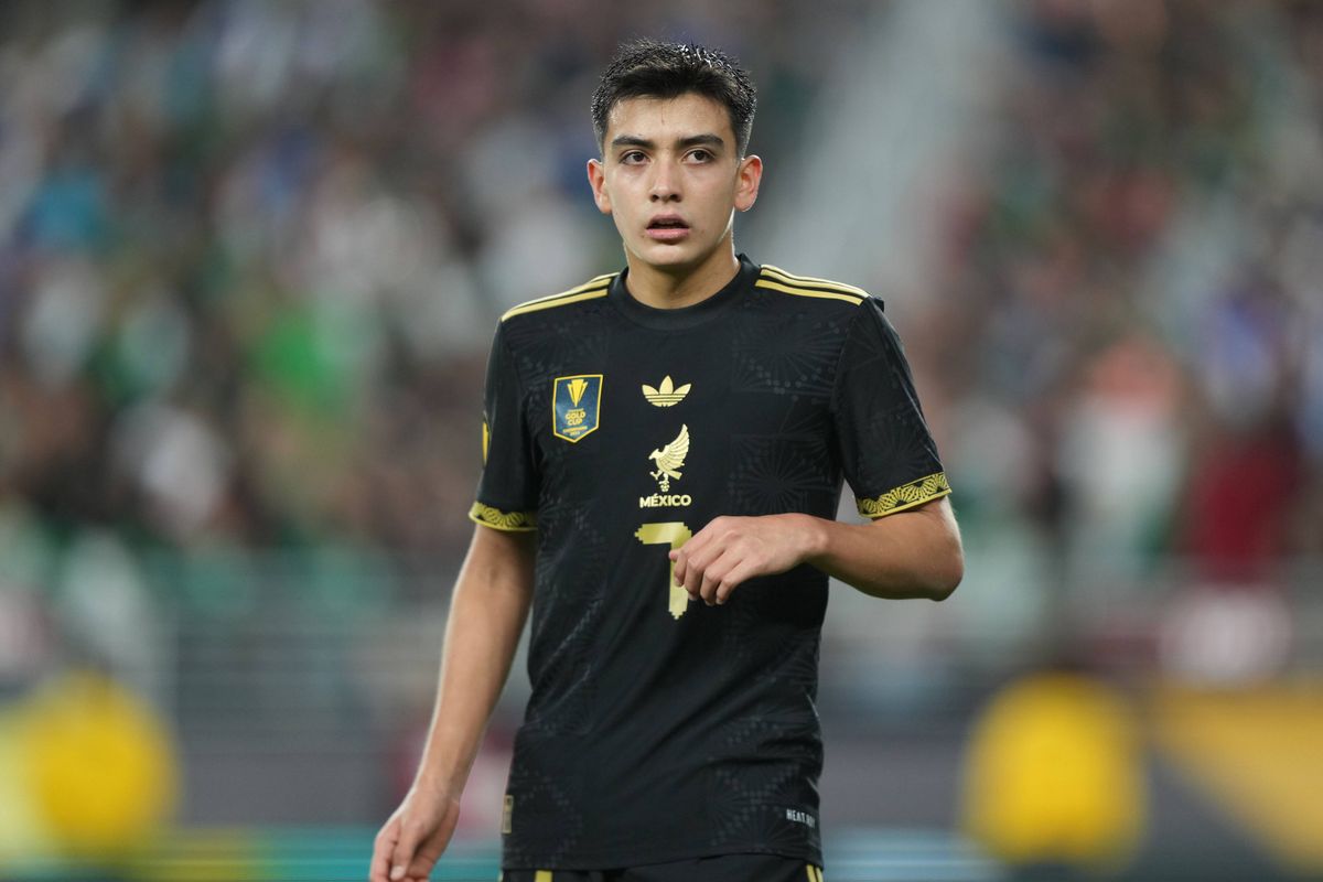 Gilberto Mora au PSG pour un prix cadeau !