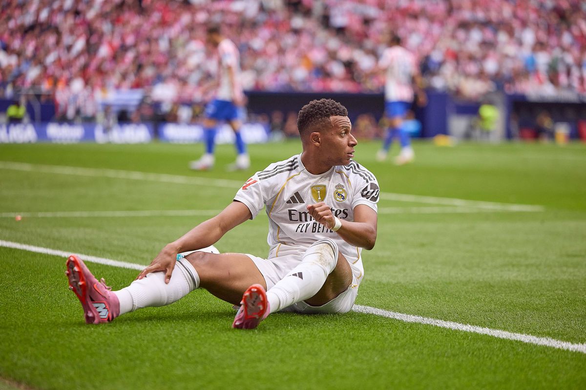 Kylian Mbappé marque et sort sur blessure