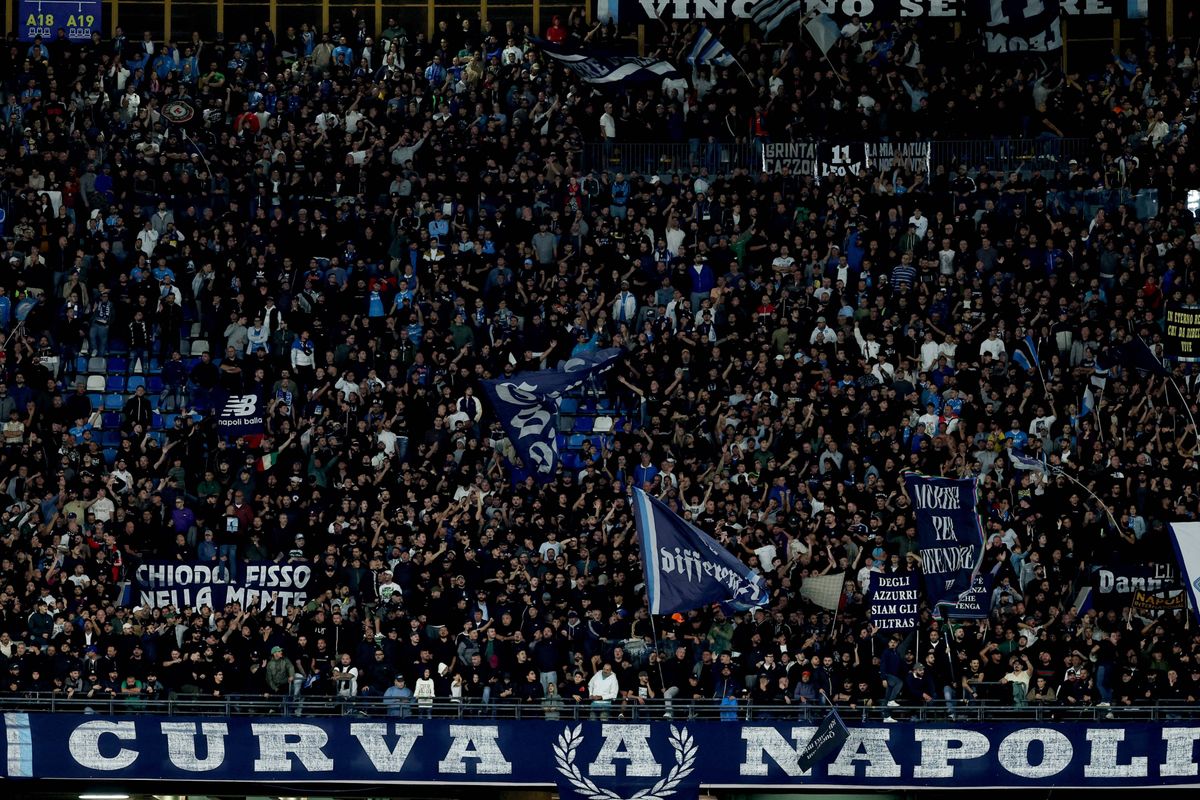 Les Pays-Bas expulsent 180 tifosis de Naples, ils ont dépassé les limites