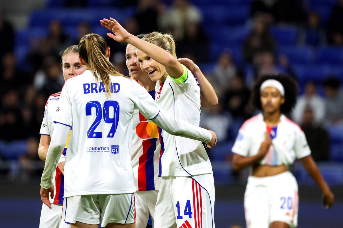 LdC fém. : L'OL régale avec un lob de 40 mètres