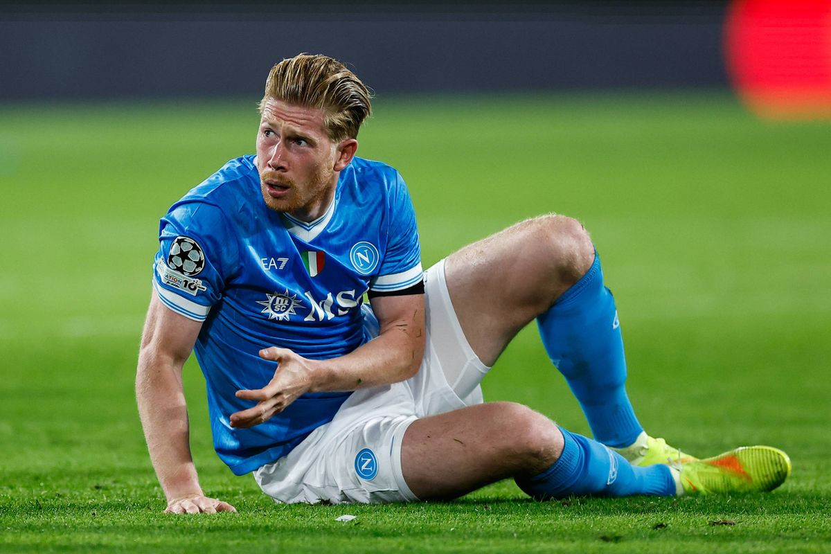Naples : De Bruyne se blesse en tirant un penalty