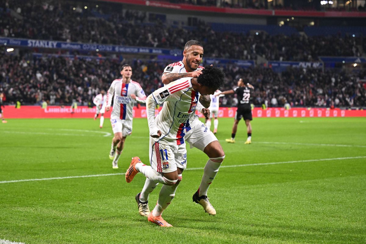 L1 : L'OL fait chavirer Strasbourg sur le fil