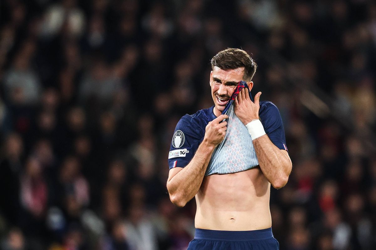 PSG : Messi, Neymar et Mbappé sont partis, il sort le champagne