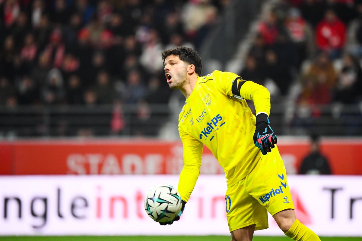 ASSE : Larsonneur en danger ?