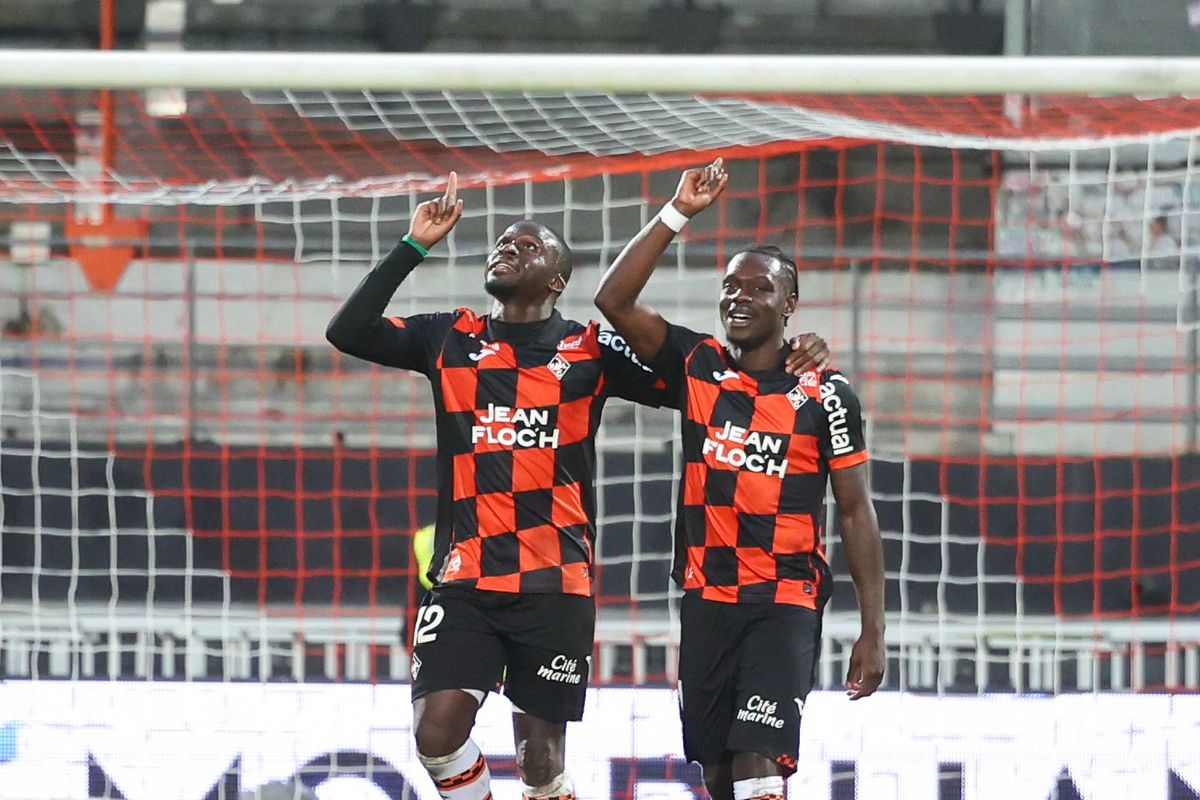 L1 : Lorient mate Angers, Auxerre coule Metz