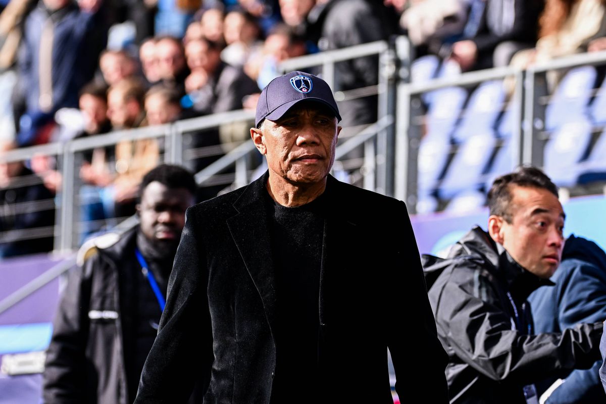 Avant Paris FC-OL, les trois tours du magicien Kombouaré dévoilés