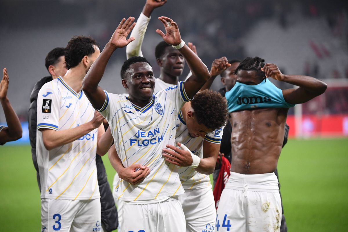 Le magnifique but de Lorient qui crucifie Lille