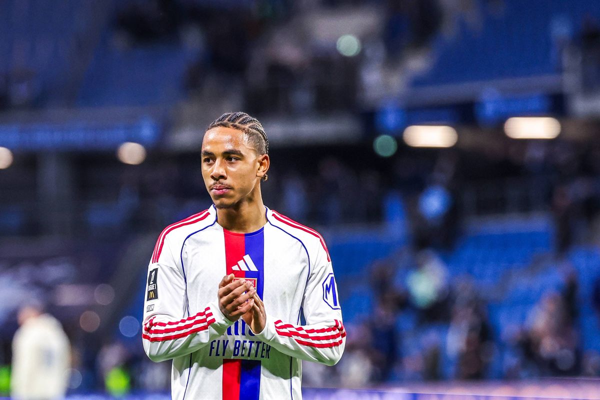 Il signe à l'OL, son statut change immédiatement