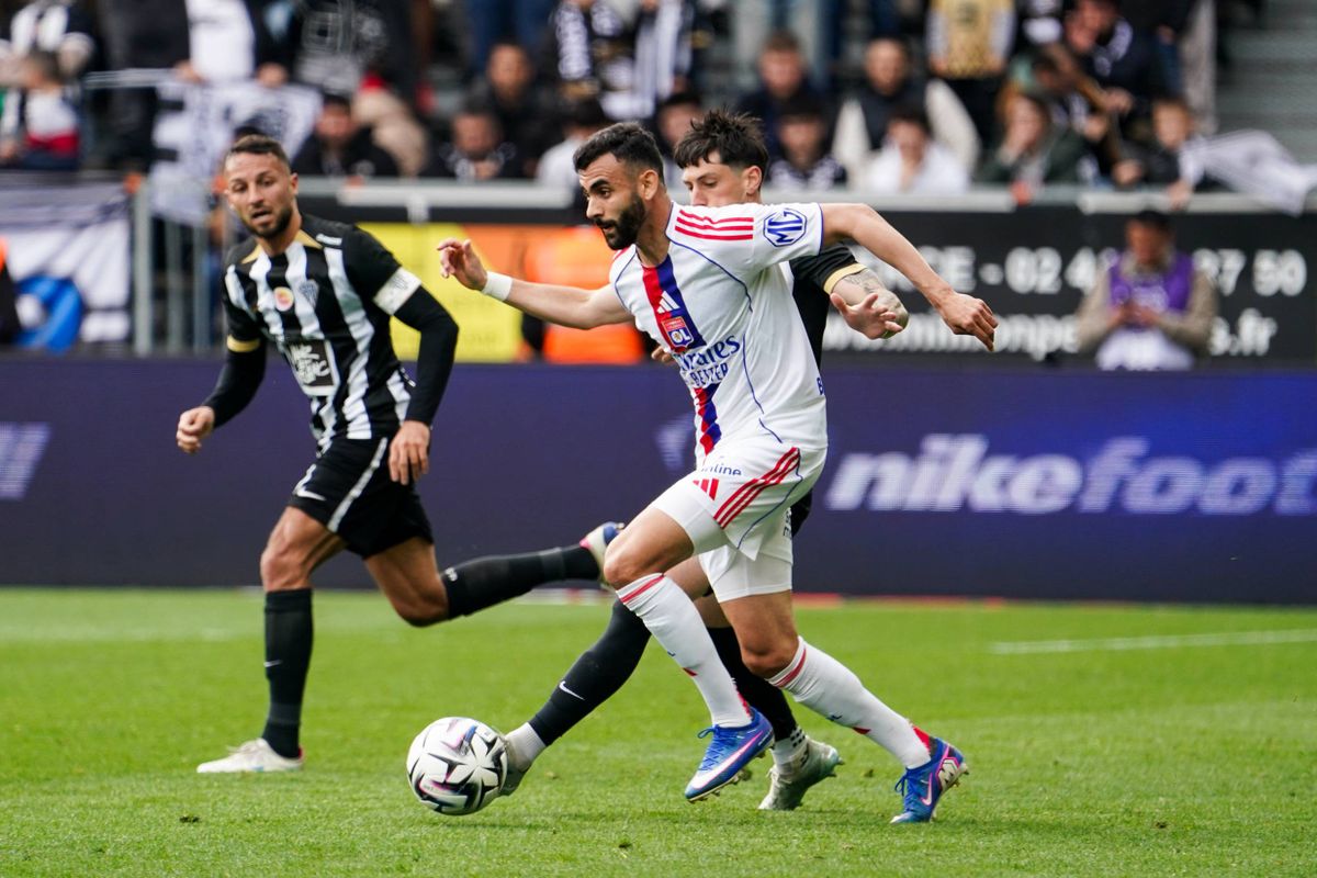 OL : Ghezzal annoncé titulaire à la place d'Endrick