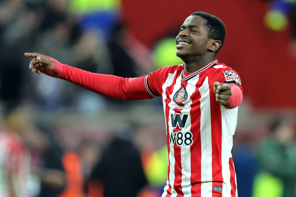 Proche de l'OL, il fonce vers Manchester United