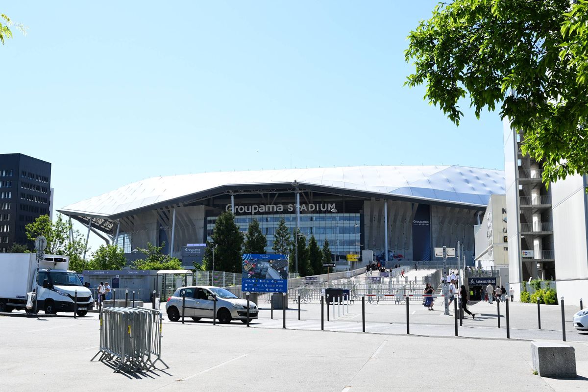Le parking-gate enflamme l'OL, Aulas se fait secouer