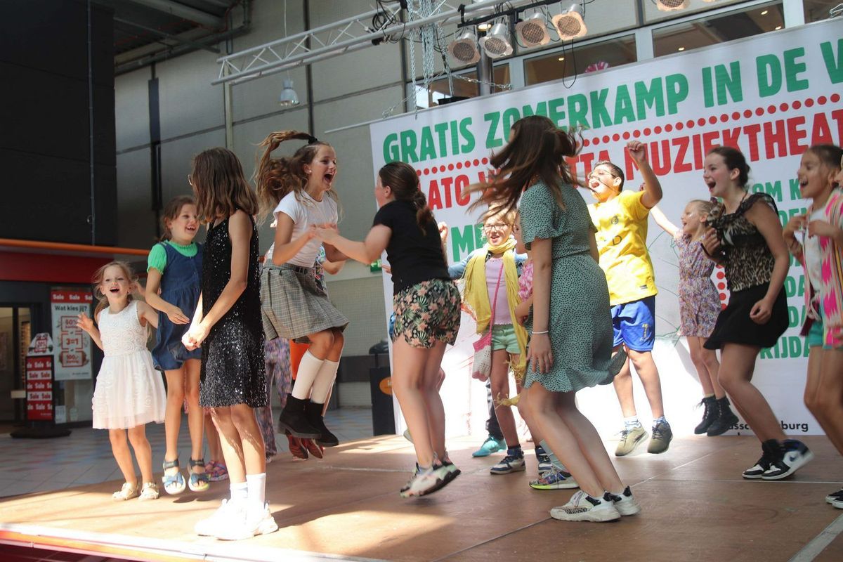 Eerste week muziektheaterzomerkamp in Schalkwijk sluit af met feestelijke eindpresentatie