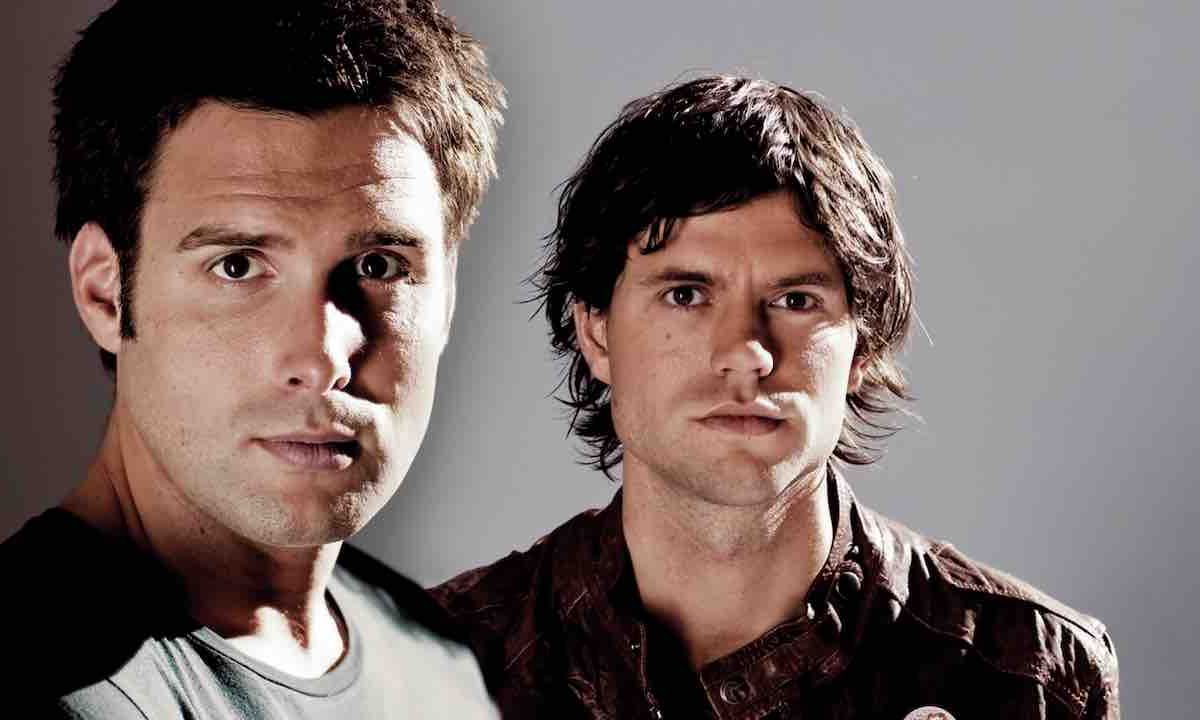 Nick & Simon kijken elkaar opeens continu aan ‘Dit is een façade’ YouTube