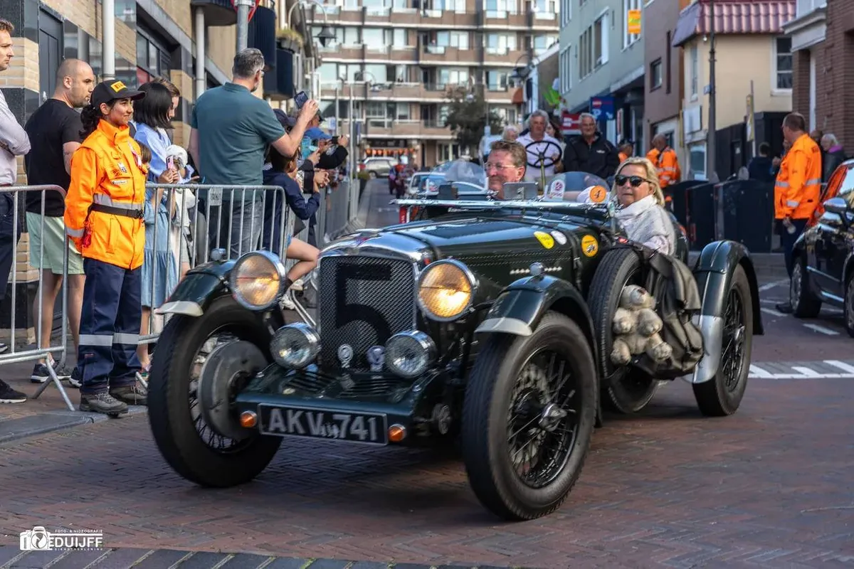 Zandvoort verwelkomt bezoekers tijdens Historic Grand Prix ondanks beperkte bereikbaarheid